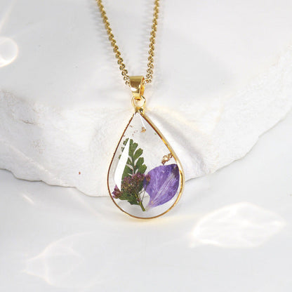 Natural dried flower specimen necklace