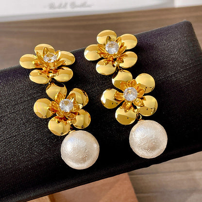 Vintage Gold Pearl Earrings Tassel Stud Earrings No Piercing Ear Clip