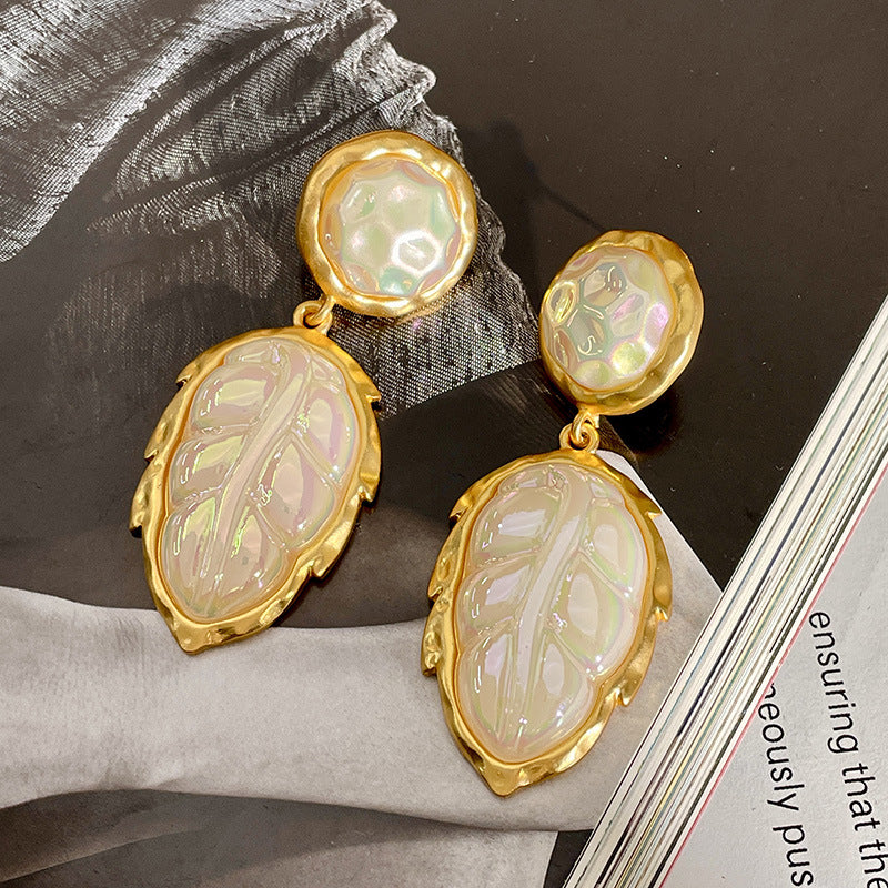 Vintage Gold Pearl Earrings Tassel Stud Earrings No Piercing Ear Clip