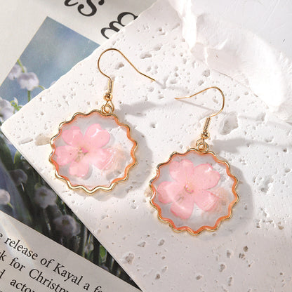 Irregular lace dried flower earrings