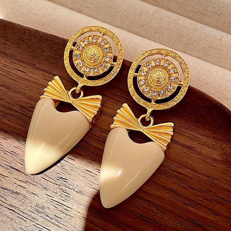 Vintage Gold Pearl Earrings Tassel Stud Earrings No Piercing Ear Clip