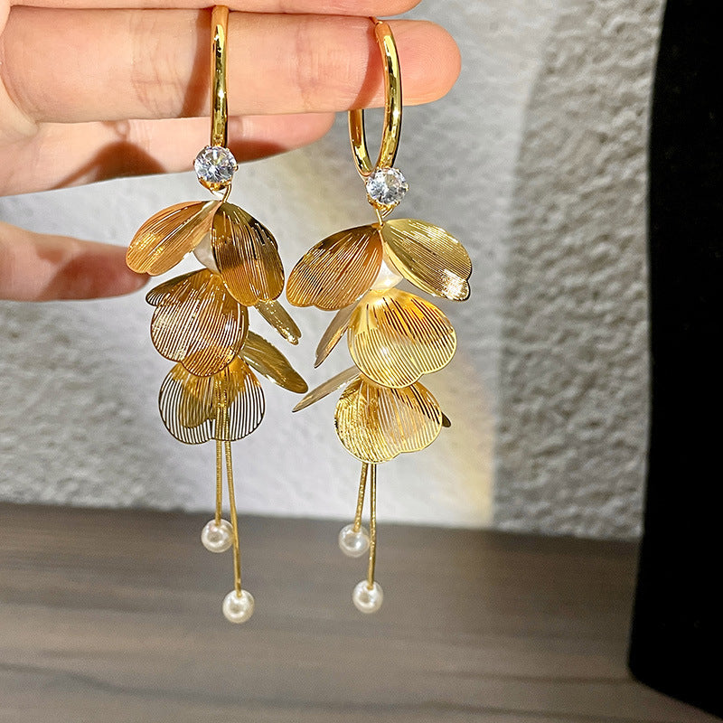 Vintage Gold Pearl Earrings Tassel Stud Earrings No Piercing Ear Clip