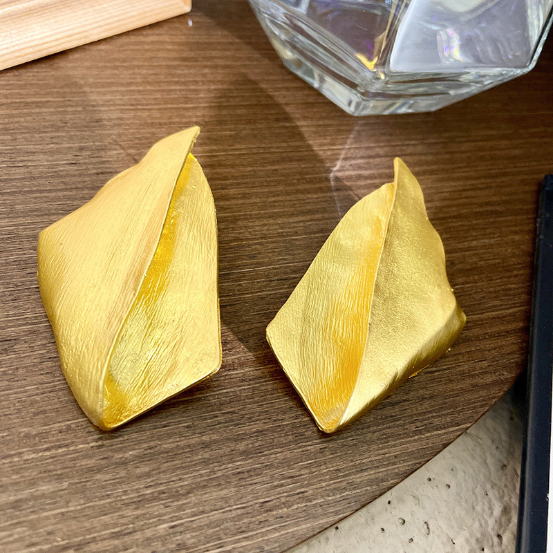 Vintage Gold Pearl Earrings Tassel Stud Earrings No Piercing Ear Clip