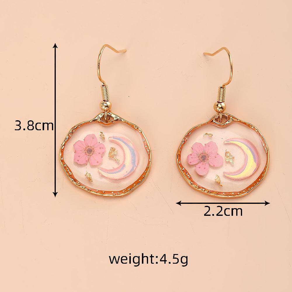 Irregular lace dried flower earrings