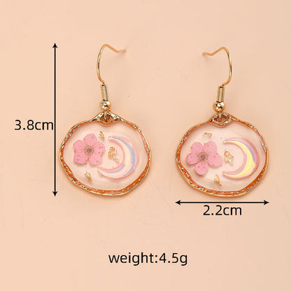 Irregular lace dried flower earrings