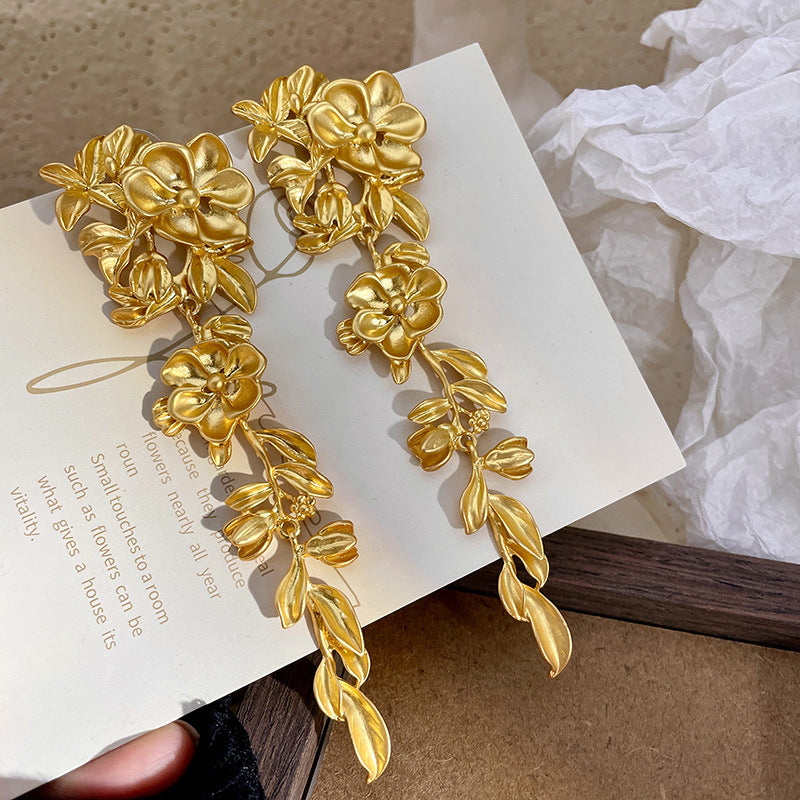 Vintage Gold Pearl Earrings Tassel Stud Earrings No Piercing Ear Clip