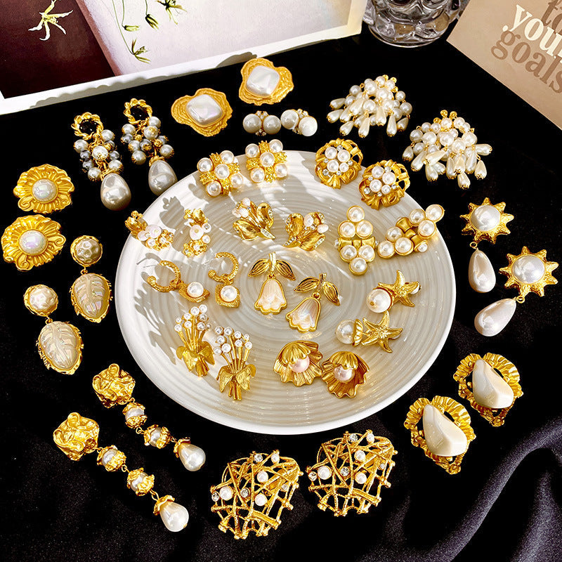 Vintage Gold Pearl Earrings Tassel Stud Earrings No Piercing Ear Clip