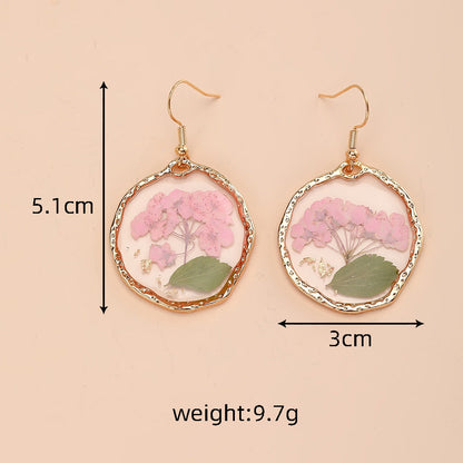 Irregular lace dried flower earrings