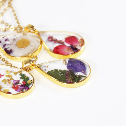 Natural dried flower specimen necklace