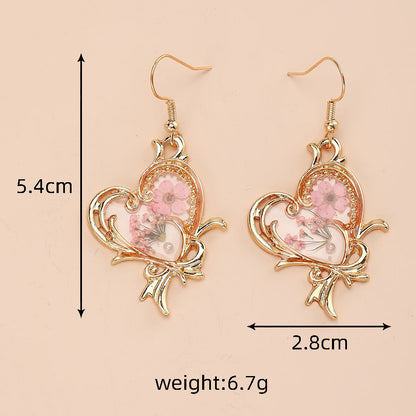 Irregular lace dried flower earrings