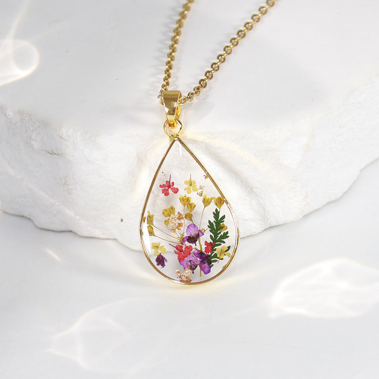 Natural dried flower specimen necklace
