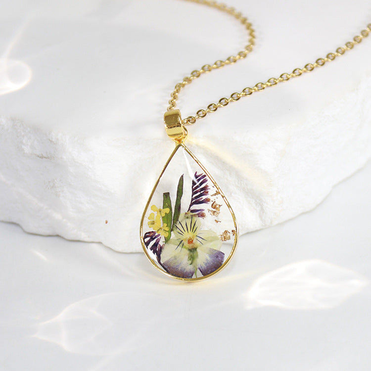 Natural dried flower specimen necklace